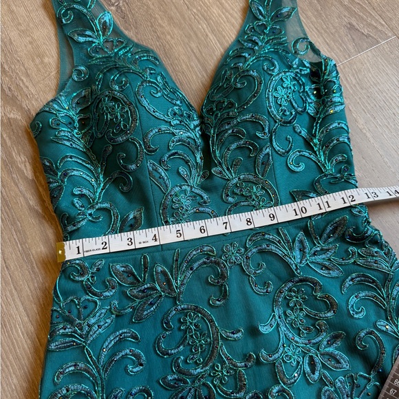 Narianna Elegant Teal Lace Dress- Size S - Picture 9 of 12
